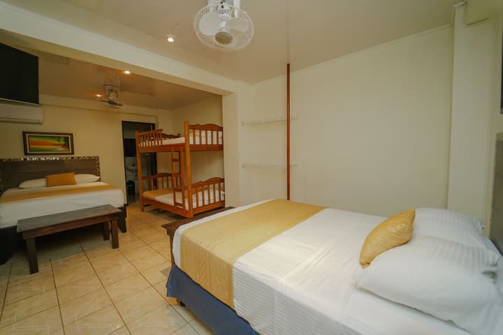 Hotel Flor Blanca