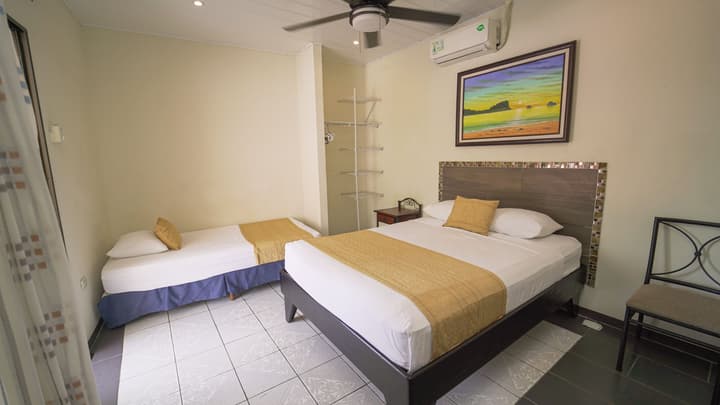 Hotel Flor Blanca