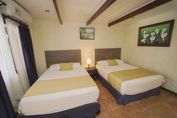 Hotel Flor Blanca