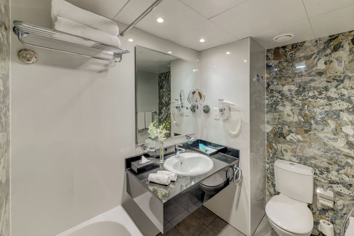 Hawthorn Suites by Wyndham Abu Dhabi City Centre
