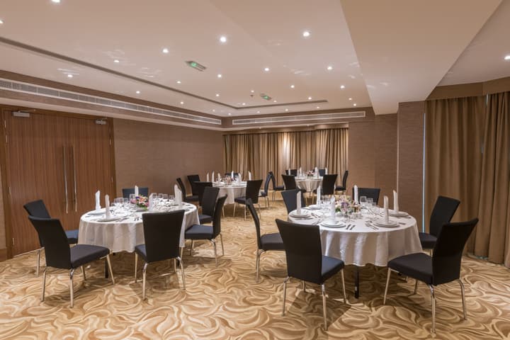 Hawthorn Suites by Wyndham Abu Dhabi City Centre