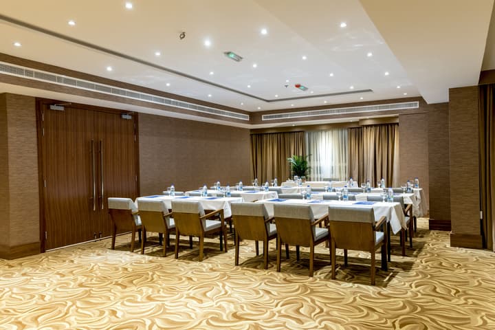 Hawthorn Suites by Wyndham Abu Dhabi City Centre