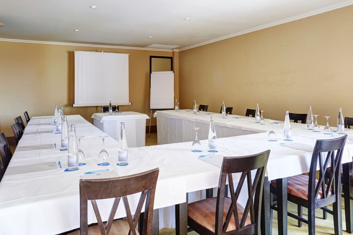 Grupotel Macarella Suites & Spa