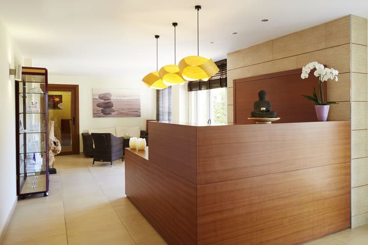 Grupotel Macarella Suites & Spa