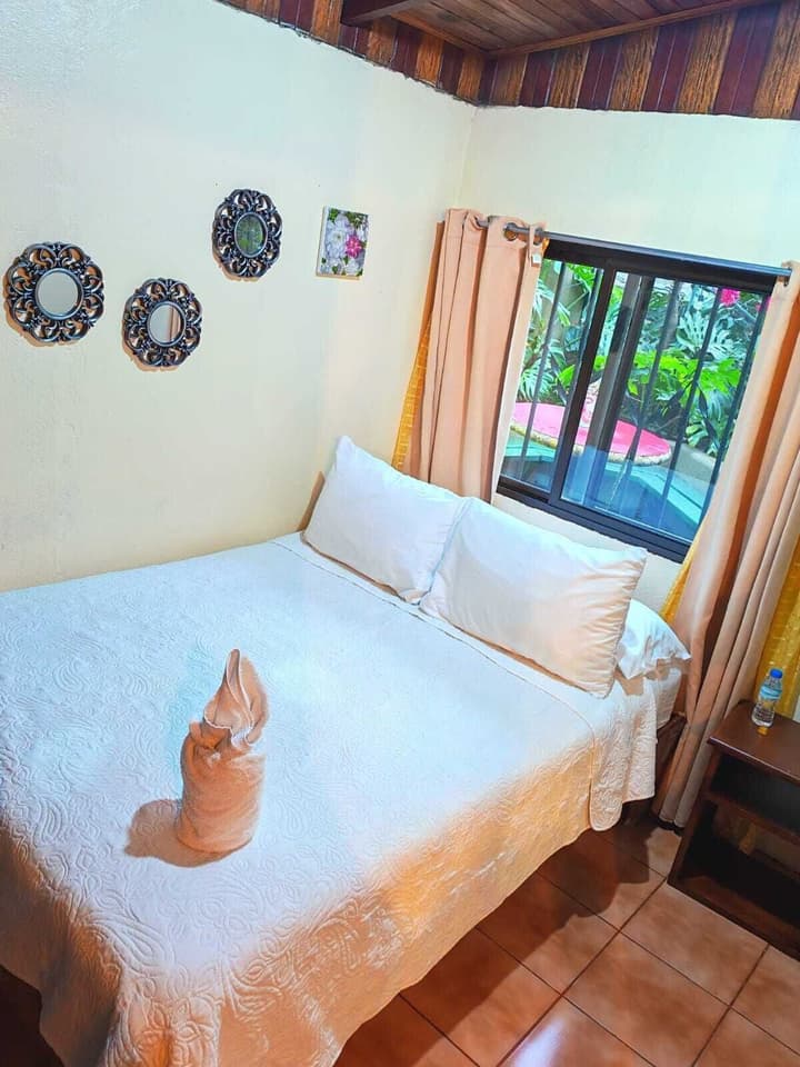 Cabinas El Pueblo - Hostel