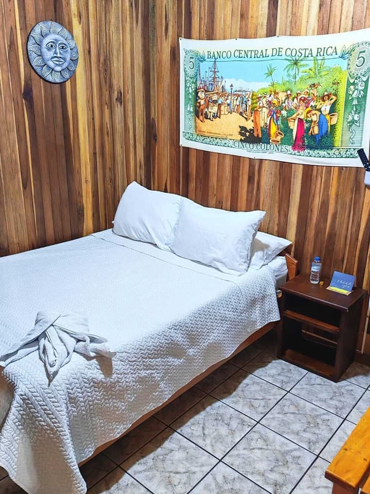 Cabinas El Pueblo - Hostel