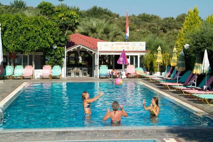 Nikolas Villas Apartments