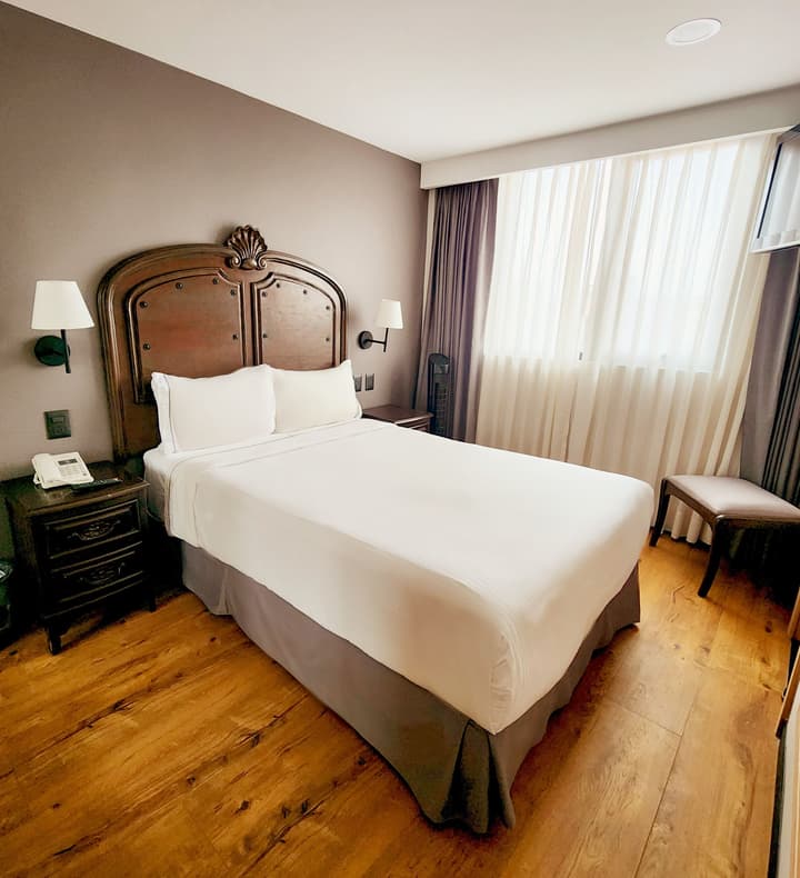 Hotel Canada Central