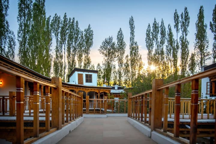 Welcomheritage Lha - Ri - Sa Resort