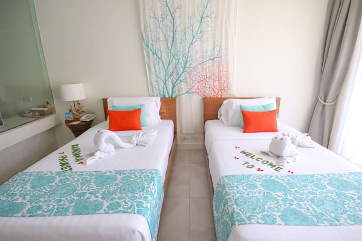 Bandara Beach Resort, Phuket