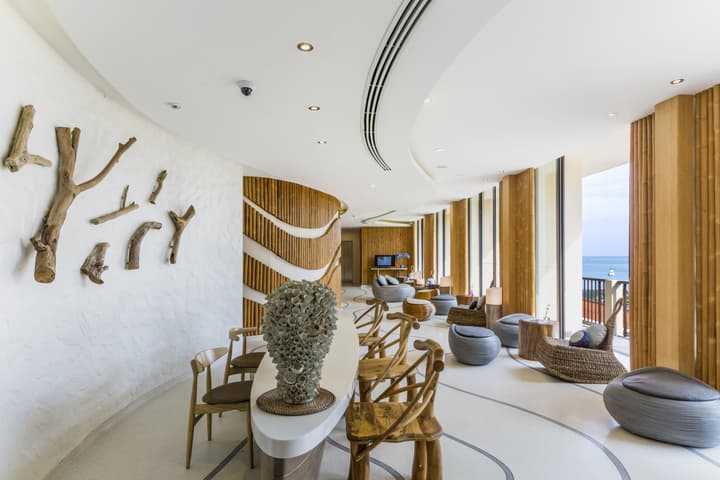 Bandara Beach Resort, Phuket
