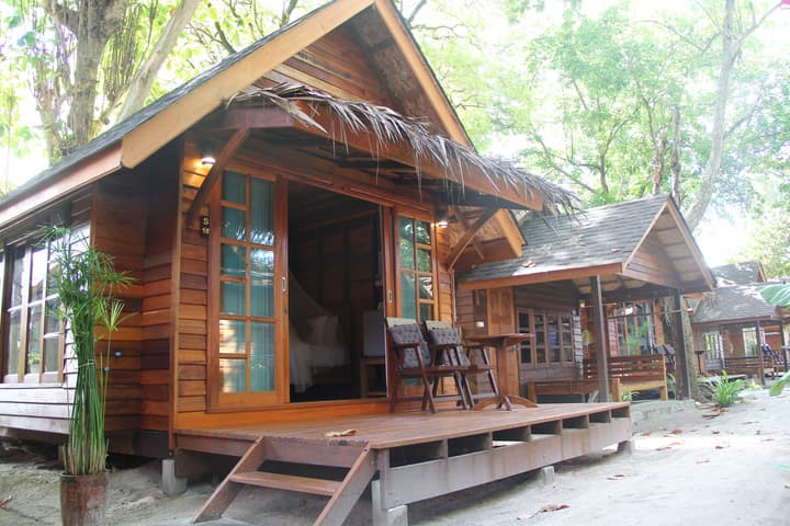Lipe Beach Resort