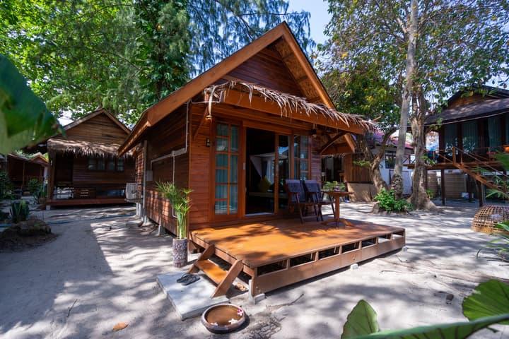 Lipe Beach Resort