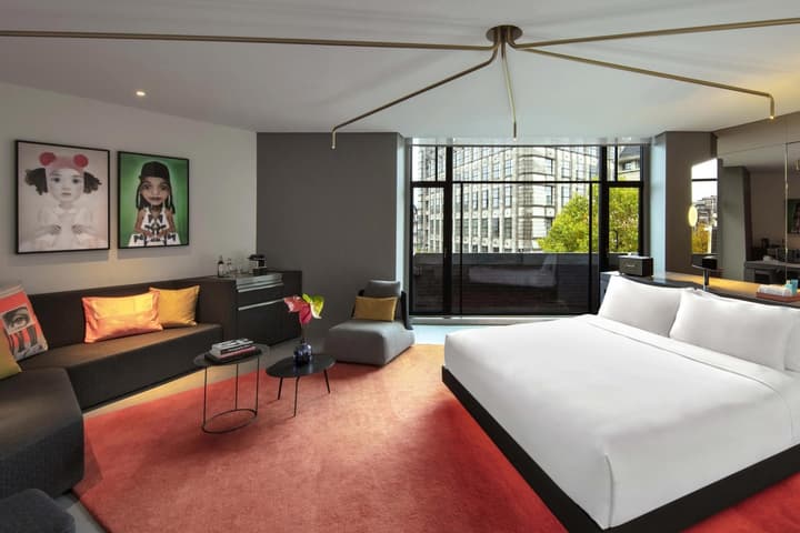 W Amsterdam