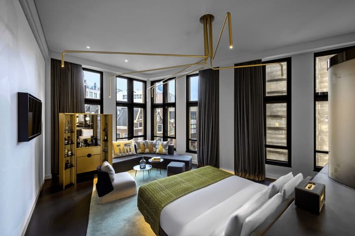 W Amsterdam