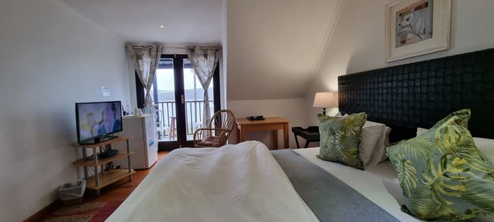 Lagoon Lodge