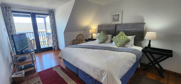 Lagoon Lodge