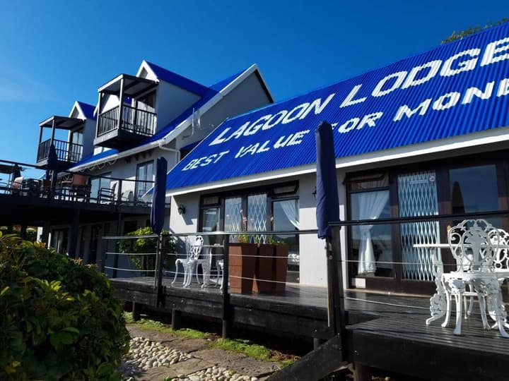 Lagoon Lodge