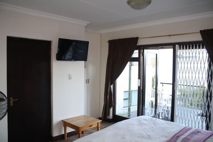 Lagoon Lodge