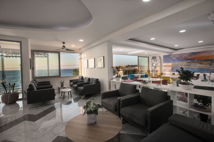Archipelagos Hotel