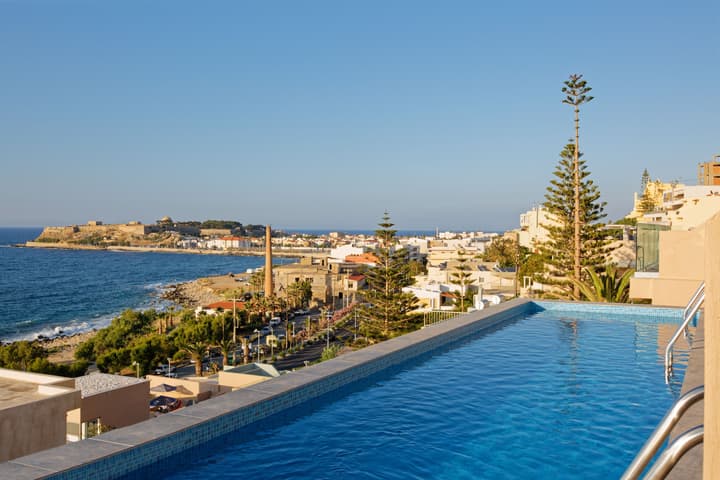 Archipelagos Hotel