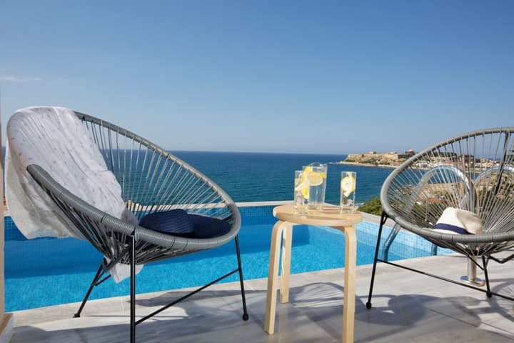 Archipelagos Hotel