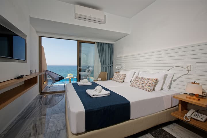 Archipelagos Hotel