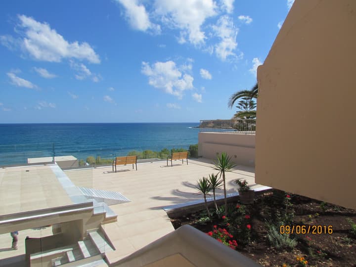 Archipelagos Hotel