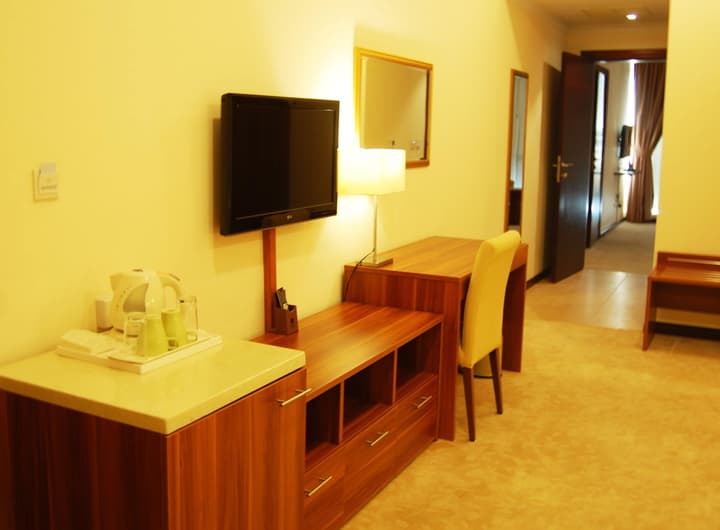 Golden Ocean Hotel