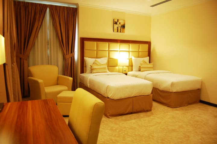 Golden Ocean Hotel
