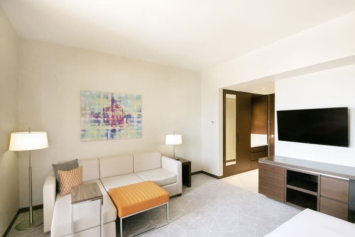 Hyatt Place Dubai Baniyas Square