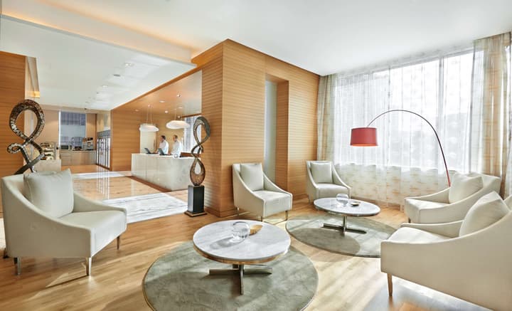 Hyatt Place Dubai Baniyas Square