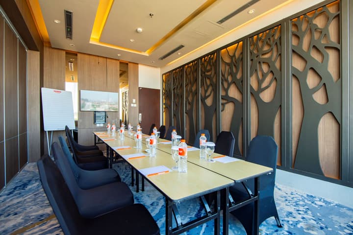 HARRIS Hotel & Conventions Gubeng Surabaya