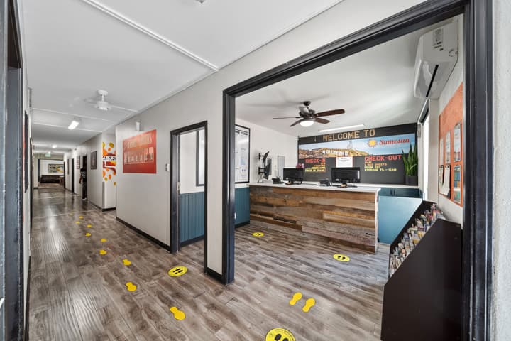 Samesun Hollywood - Hostel