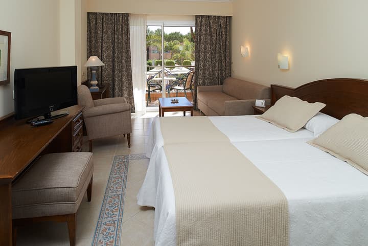 Hipotels Barrosa Garden