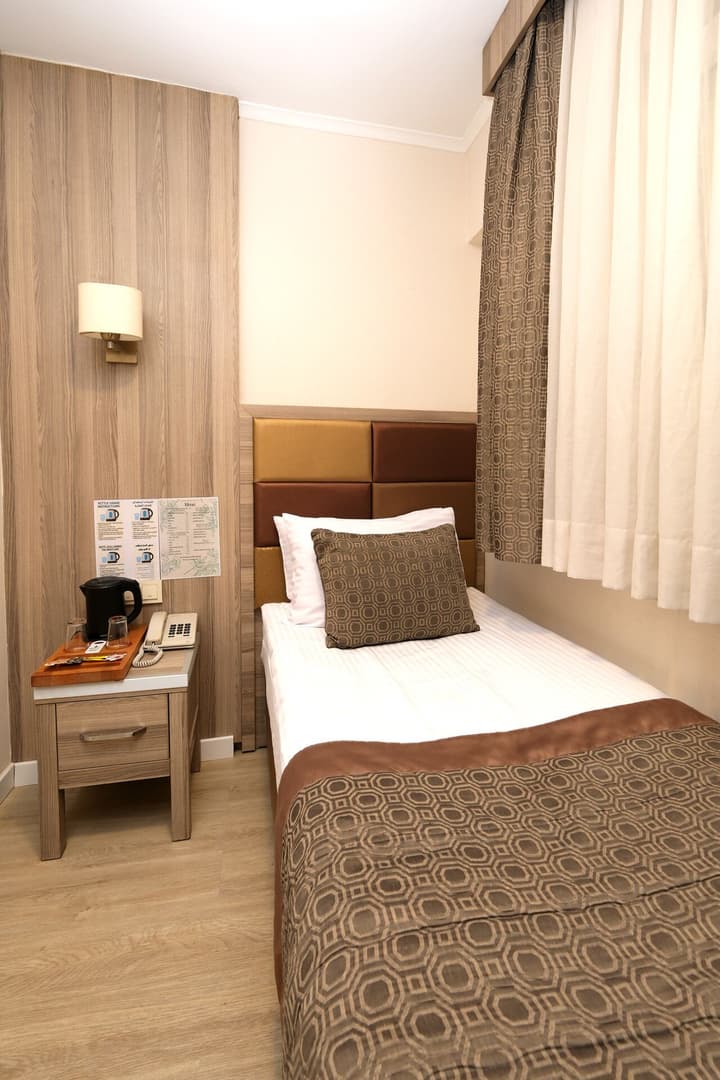 Pera Arya Hotel