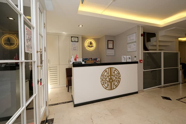 Pera Arya Hotel