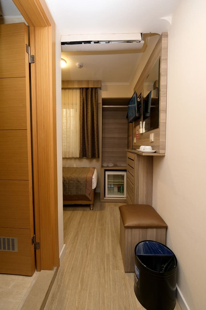 Pera Arya Hotel