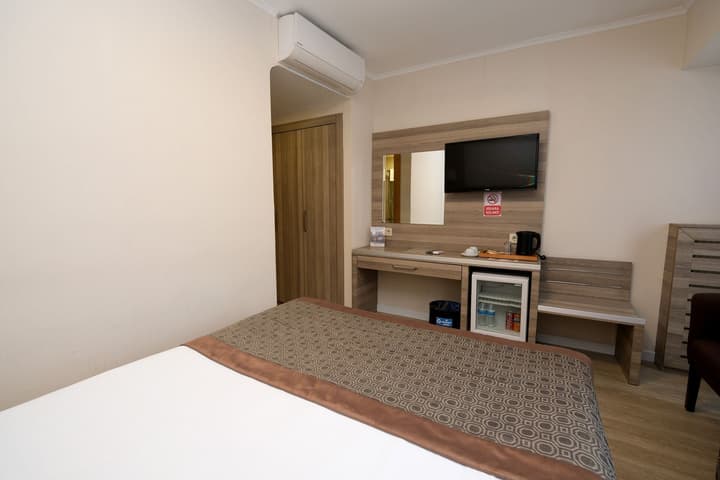 Pera Arya Hotel