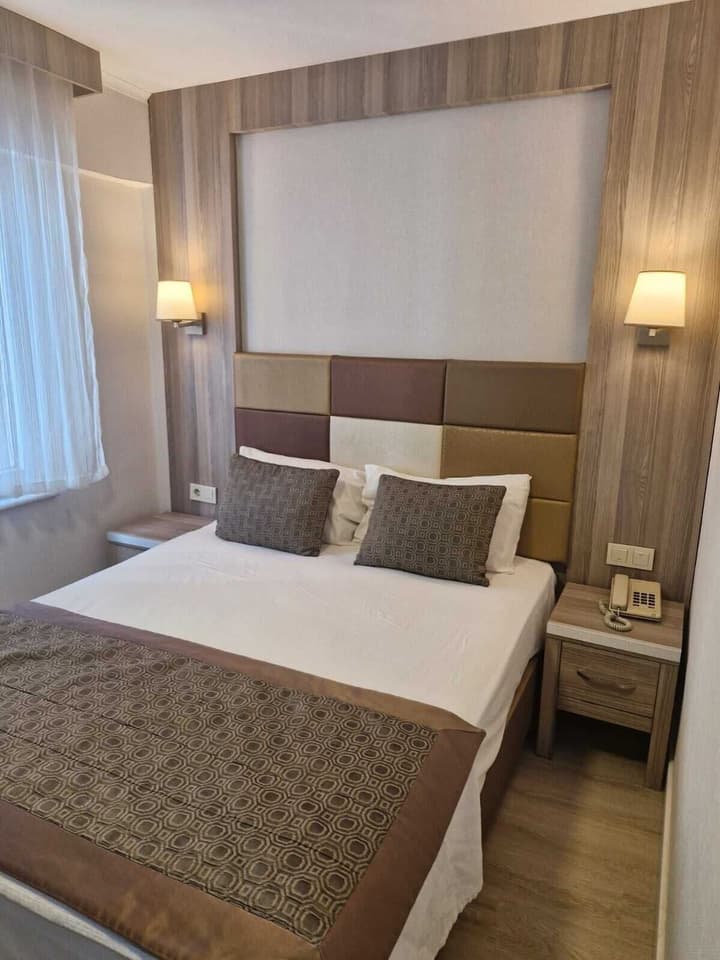 Pera Arya Hotel