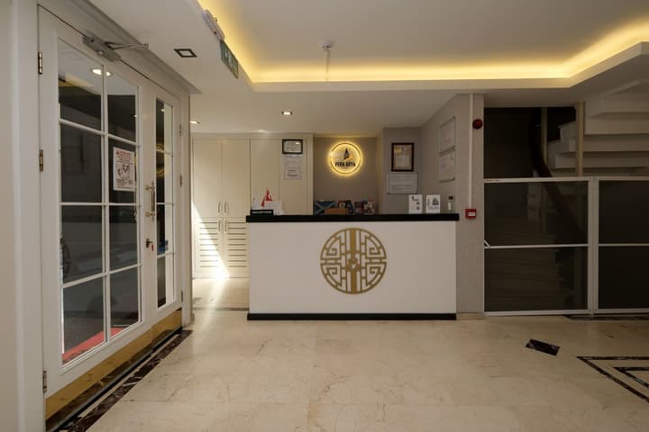 Pera Arya Hotel