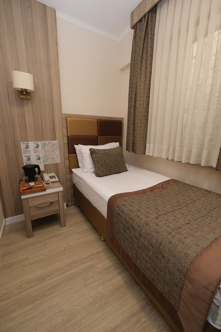 Pera Arya Hotel