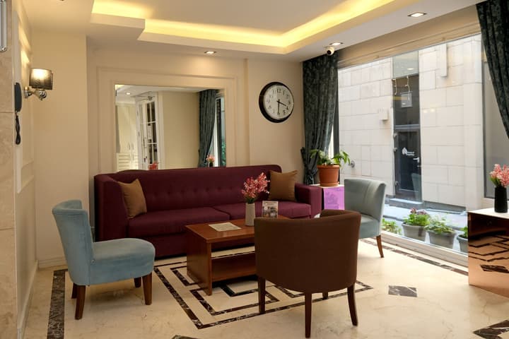 Pera Arya Hotel