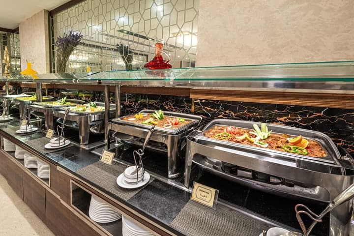 Golden Tulip Al Zahabi