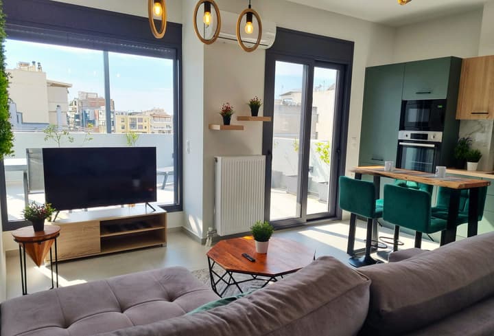 10 Apartments & Suites Athens