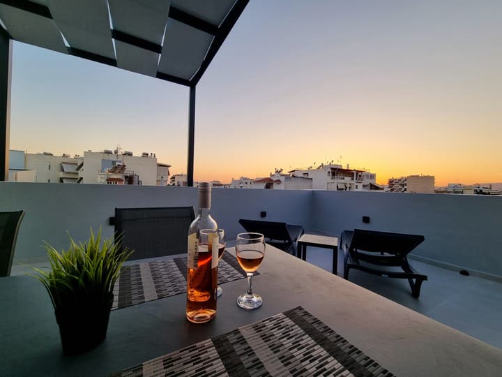 10 Apartments & Suites Athens