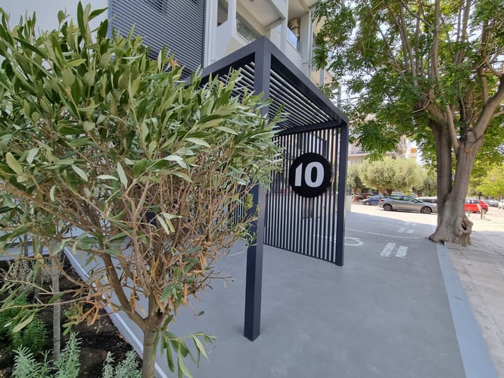 10 Apartments & Suites Athens