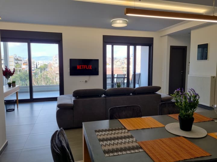 10 Apartments & Suites Athens