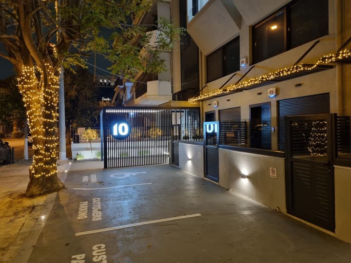 10 Apartments & Suites Athens