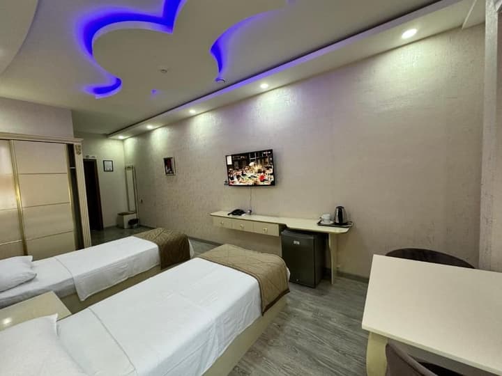 Starway Hotel